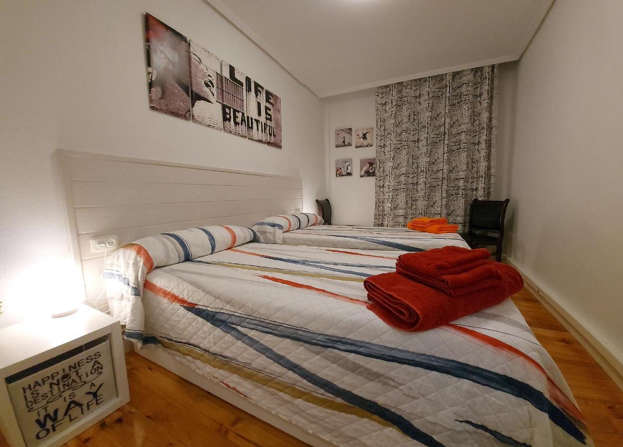 Apartamento Saioa Pamplona Exterior photo